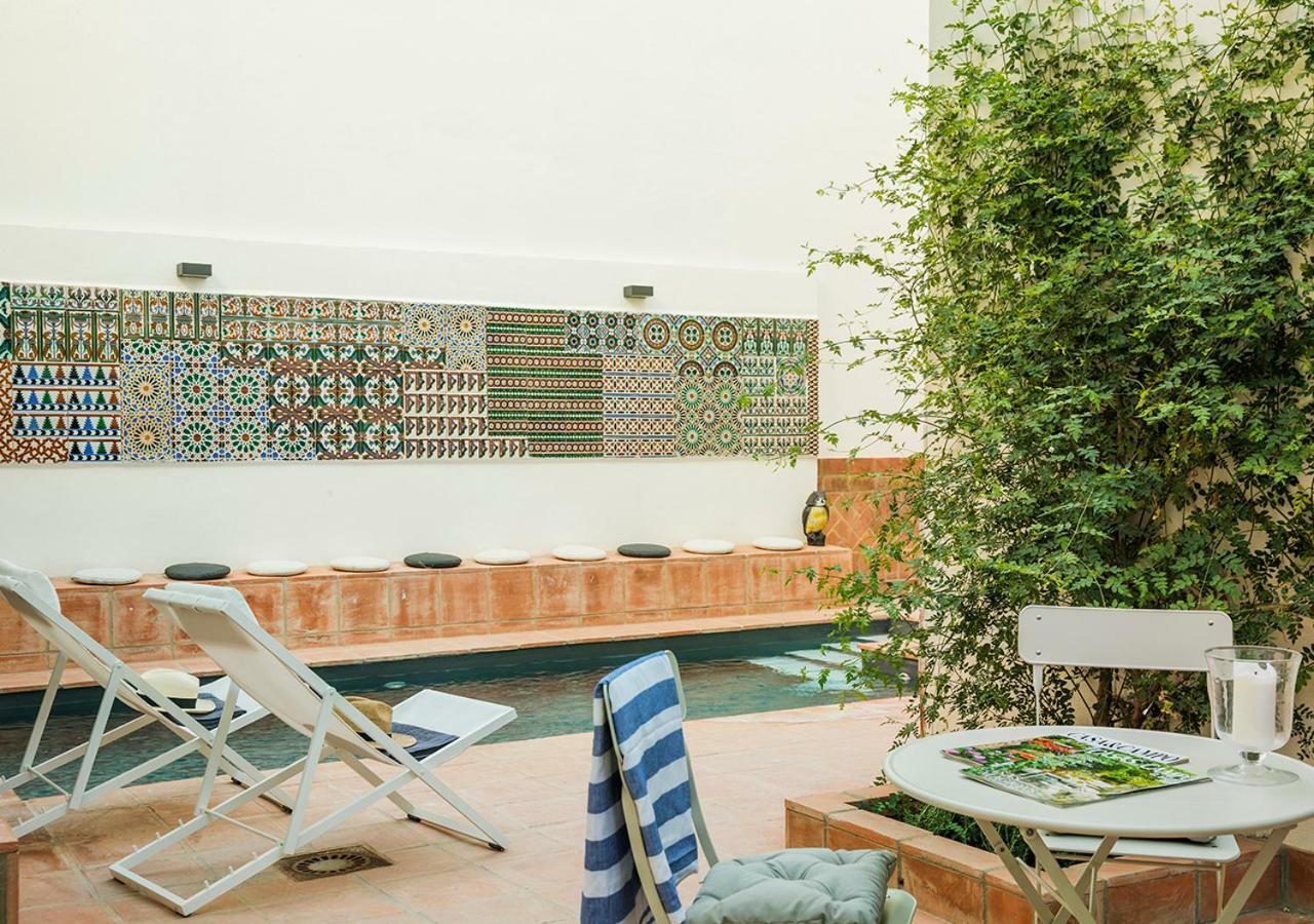 Santa Paula Pool & Luxury Apartment Seville Exterior photo